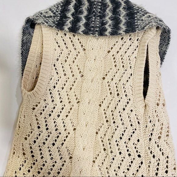 NWOT MAX STUDIO VEST KNIT Cream & FUR Black/Gray - Picture 8 of 10
